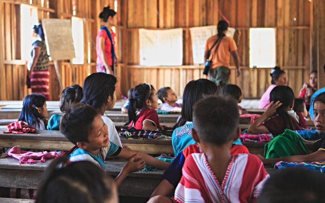 Children in impoverished classroom