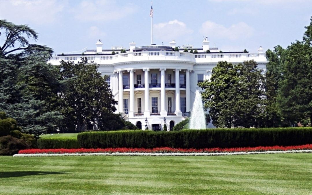 Front view of White House and lawn