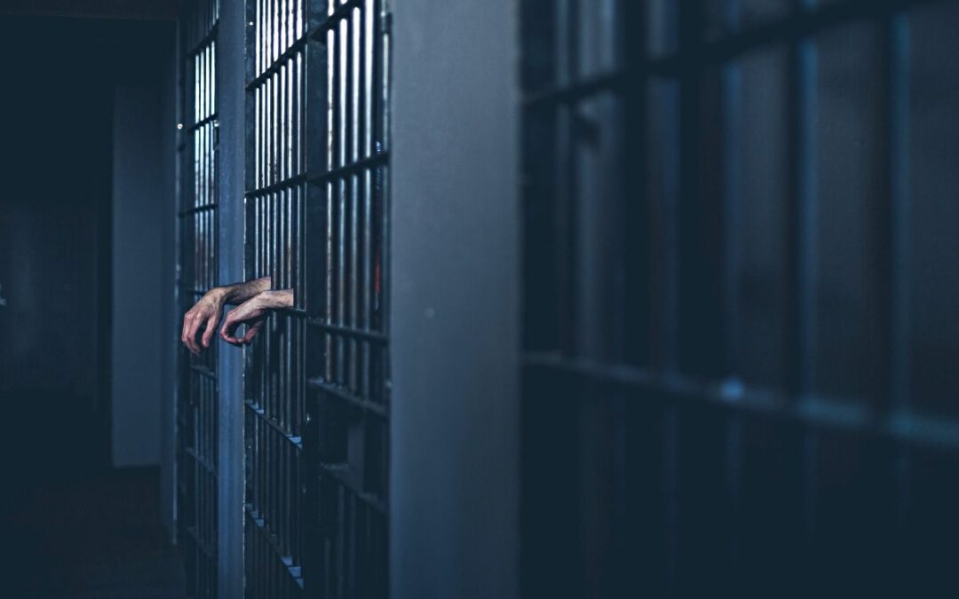 US Prison Population Drops; Jail Numbers Surge