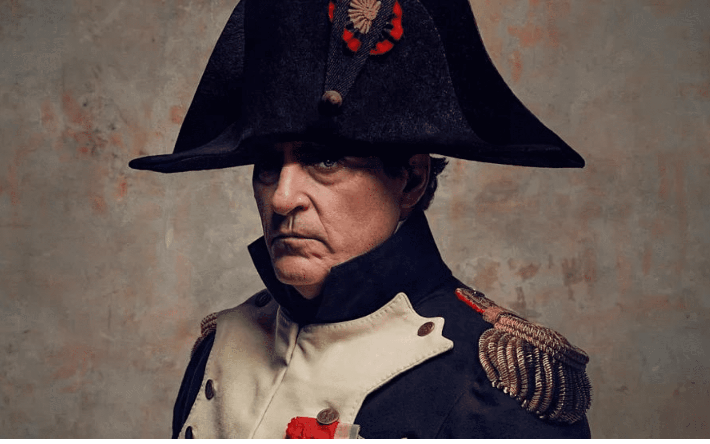 A photo of Joaquin Phoenix as Napolean.