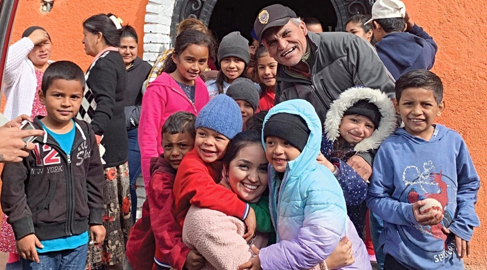 Lorenzo Ortiz with children