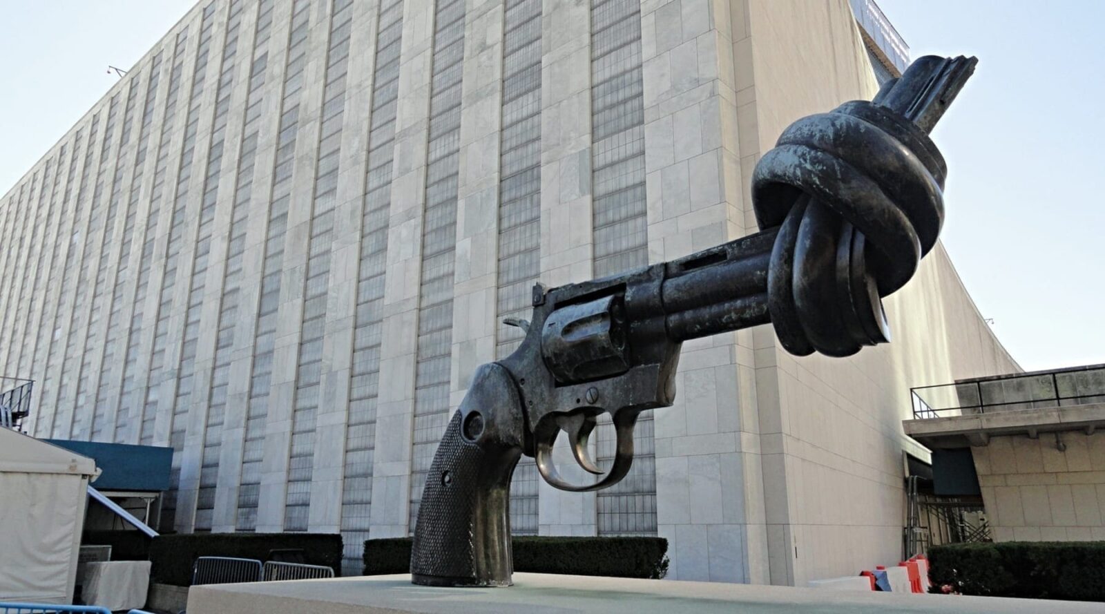 Knotted gun sculpture in New York City