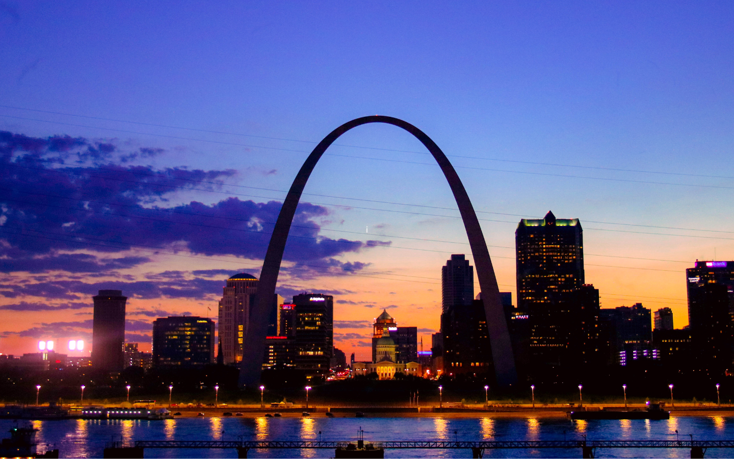 A photo of the St. Louis skyline at night.