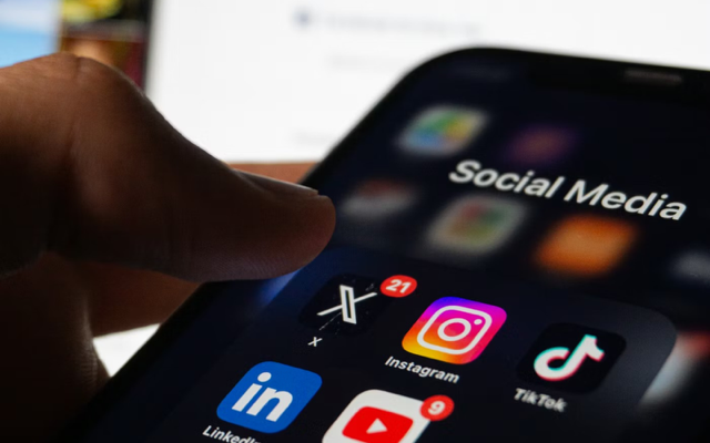 AI Is Ruining Social Media
